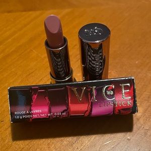 Urban Decay Vice Matte Lipstick 👄